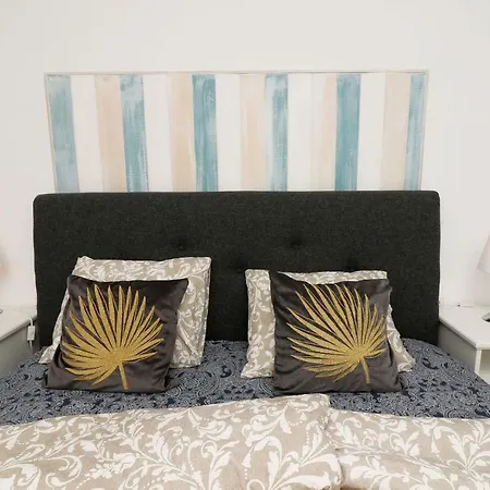 Family Walking Distance To The Sea And Amenities * Sitio de Calahonda